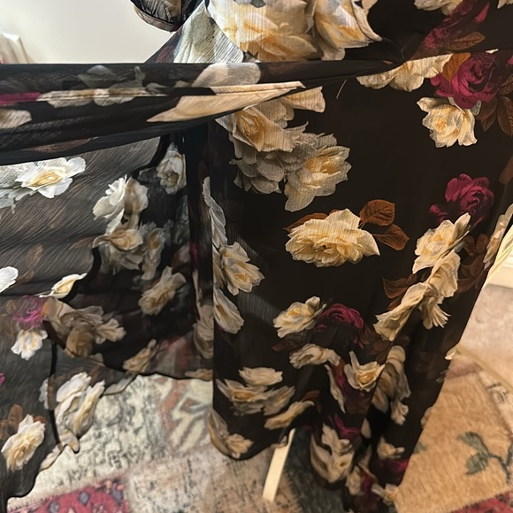 New Clavin Klein Faux Wrap Black Floral Dress Size 8 - Picture 13 of 14